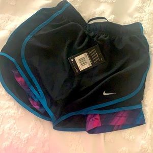 Unique XS Nike dry fit shorts w under spanks!